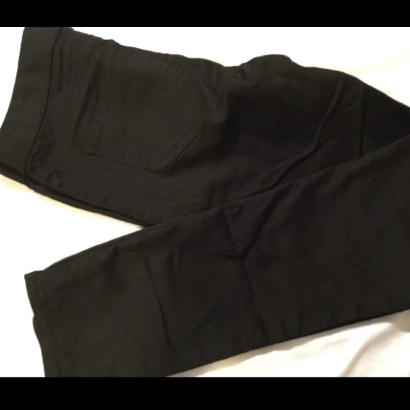11-13 NWT Junior Girls No Boundaries Jeggings Size Large